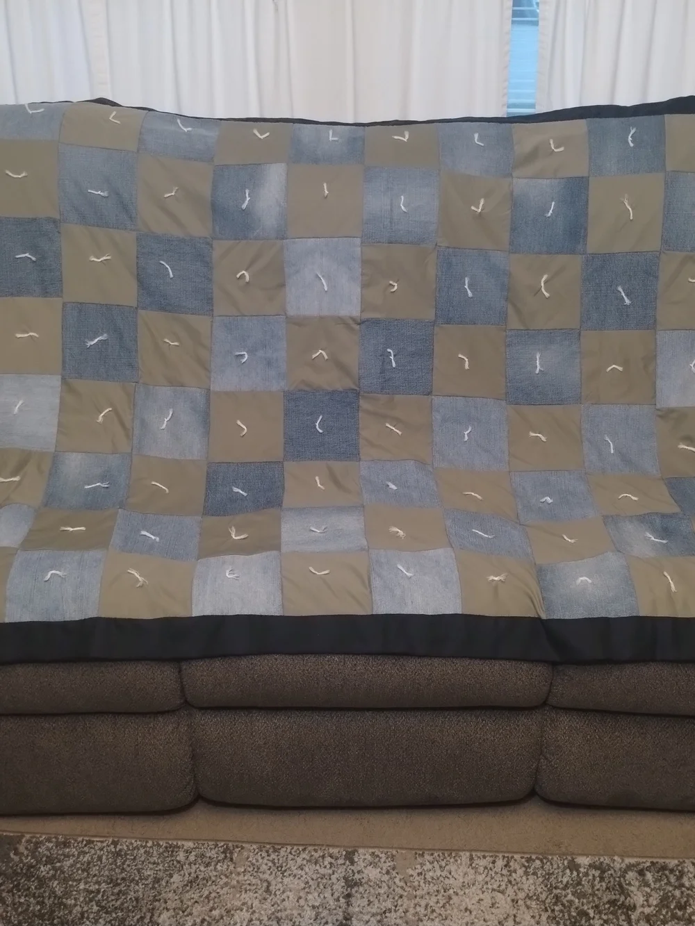 Vintage 70x50 Patchwork QuiltDenim Vintage Jean Patches Blanket in Blue/Green